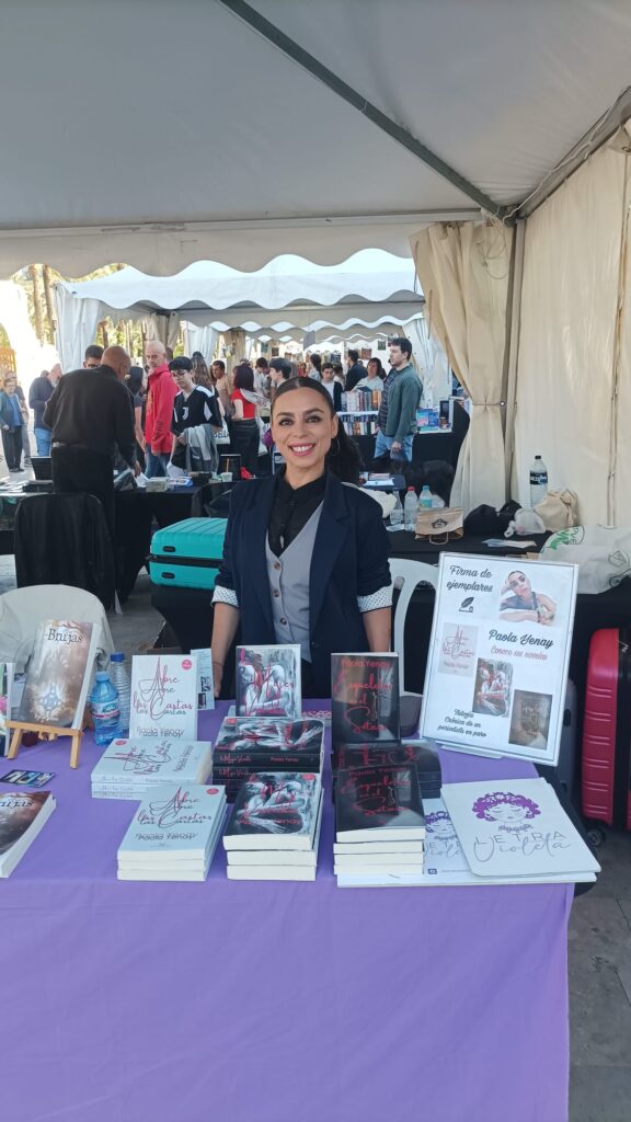 Domingo de mi 52 cumpleaños y último día en la Feria del Libro de Elche